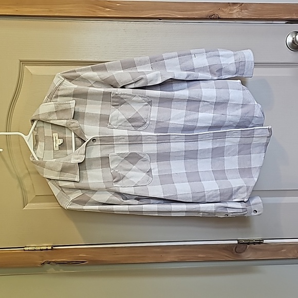 beachlunchlounge Jackets & Blazers - Beachlunchlounge button up sweater size M
